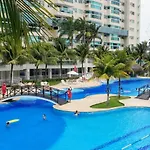 Temporada RJ Bora Bora Resort